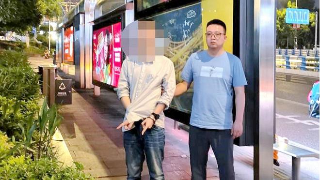 酒店经理：凯恩是我们最受欢迎的顾客之一，他早餐喜欢吃酱烘豆